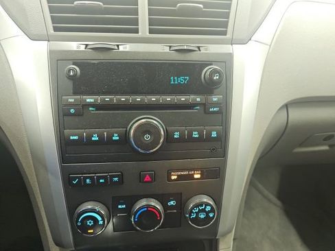 Used 2009 Chevrolet Traverse LT FWD image 19