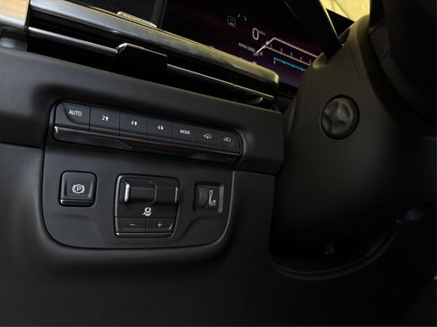 New 2026 Cadillac Escalade Platinum Sport w/ LPO, ONYX Package image 20