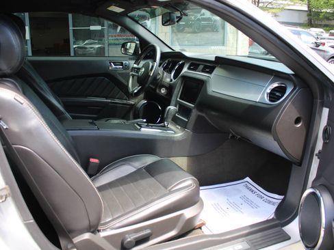Used 2014 Ford Mustang Premium RWD image 14