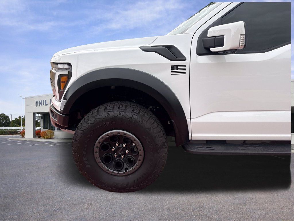 Used 2026 Ford F150 Raptor AWD/4WD image 34
