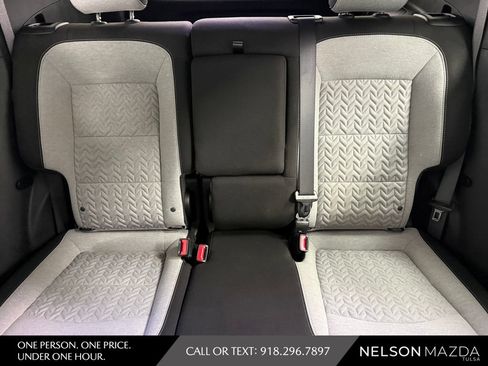 Used 2023 Chevrolet Equinox LS w/ LS Convenience Package FWD image 31