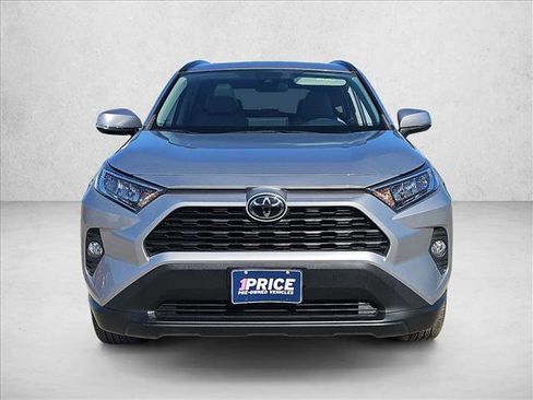 Used 2021 Toyota RAV4 XLE Premium w/ Carpet Mat Package (TMS) image 2