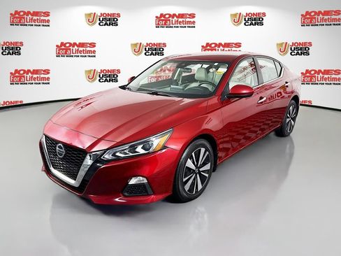 Used 2022 Nissan Altima 2.5 SV AWD/4WD image 11