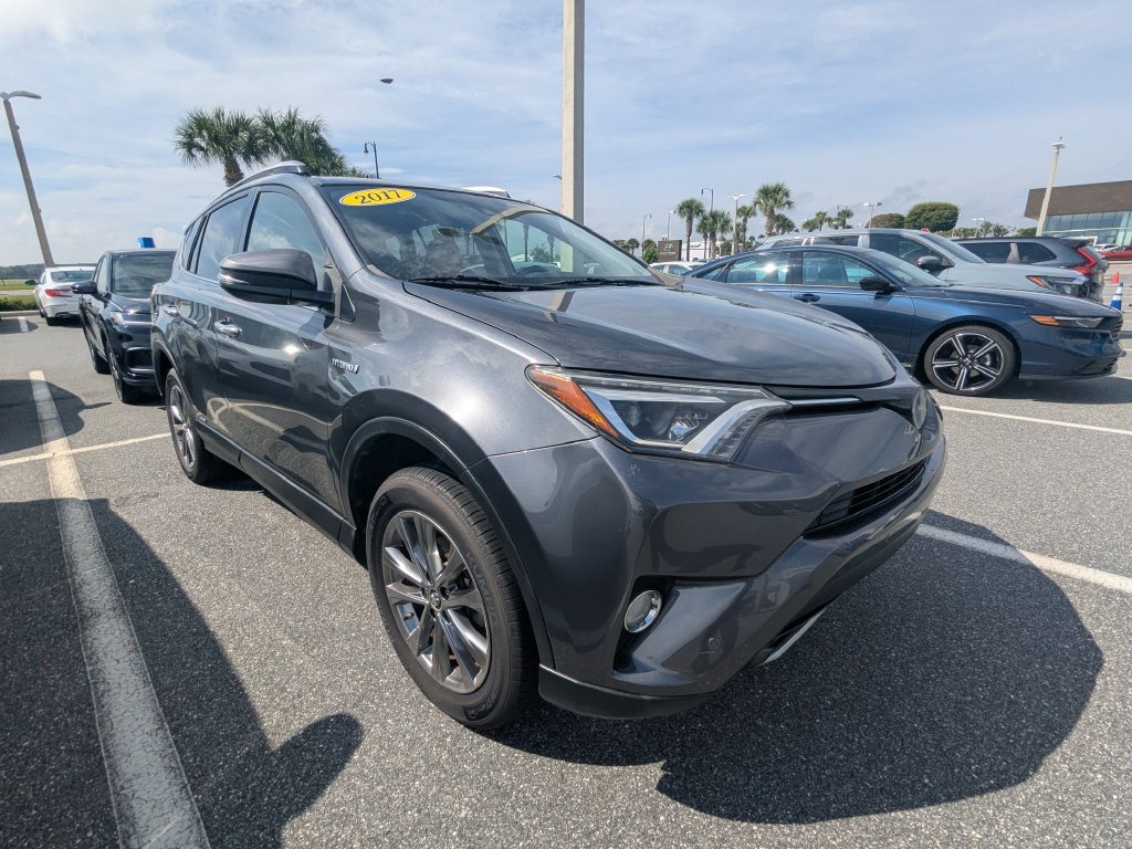 Used 2017 Toyota RAV4 Limited AWD/4WD image 1