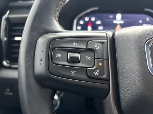 Used 2024 GMC Sierra 2500 AT4 w/ AT4 Premium Plus Package image 19