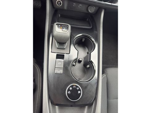 Used 2023 Nissan Rogue S AWD/4WD image 22