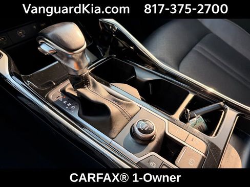 Certified 2022 Kia Sorento SX image 22