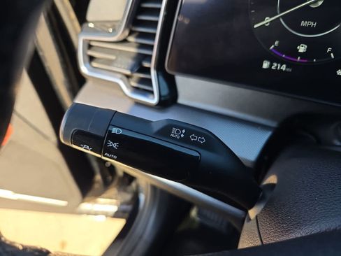 Certified 2023 Kia Sportage SX image 27