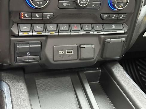 Used 2021 Chevrolet Silverado 1500 LTZ w/ LTZ Premium Package AWD/4WD image 14
