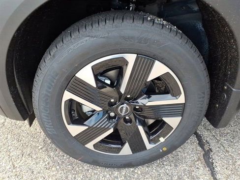 New 2026 Nissan Kicks SV image 10