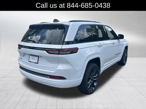 New 2026 Jeep Grand Cherokee Limited AWD/4WD image 5
