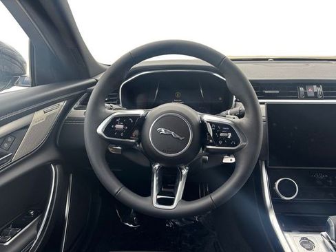 New 2024 Jaguar XF R-Dynamic SE AWD/4WD image 13