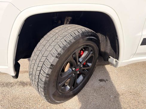 Used 2019 Jeep Grand Cherokee Overland image 27