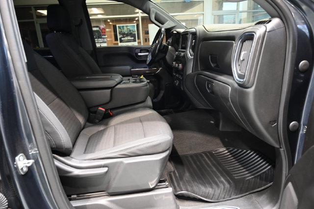 Used 2021 Chevrolet Silverado 1500 LT AWD/4WD image 11