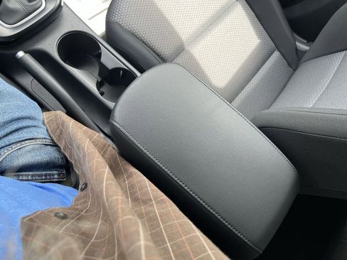 Certified 2025 Kia Soul LX w/ LX Technology Package FWD image 27