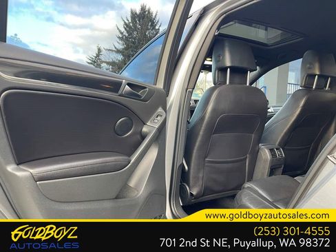 Used 2010 Volkswagen GTI 4-Door image 16
