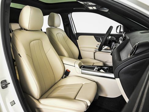 New 2026 Mercedes-Benz GLA 250 4MATIC image 23