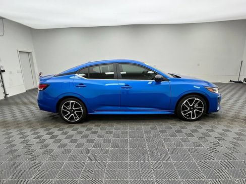 Used 2024 Nissan Sentra SR FWD image 6