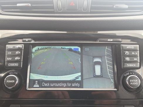 Used 2017 Nissan Rogue SV w/ SV Premium Package image 30