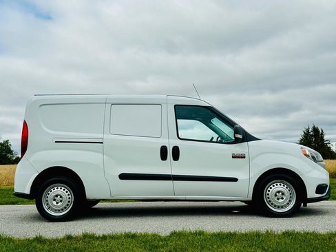 Used 2022 RAM ProMaster City Tradesman FWD image 8