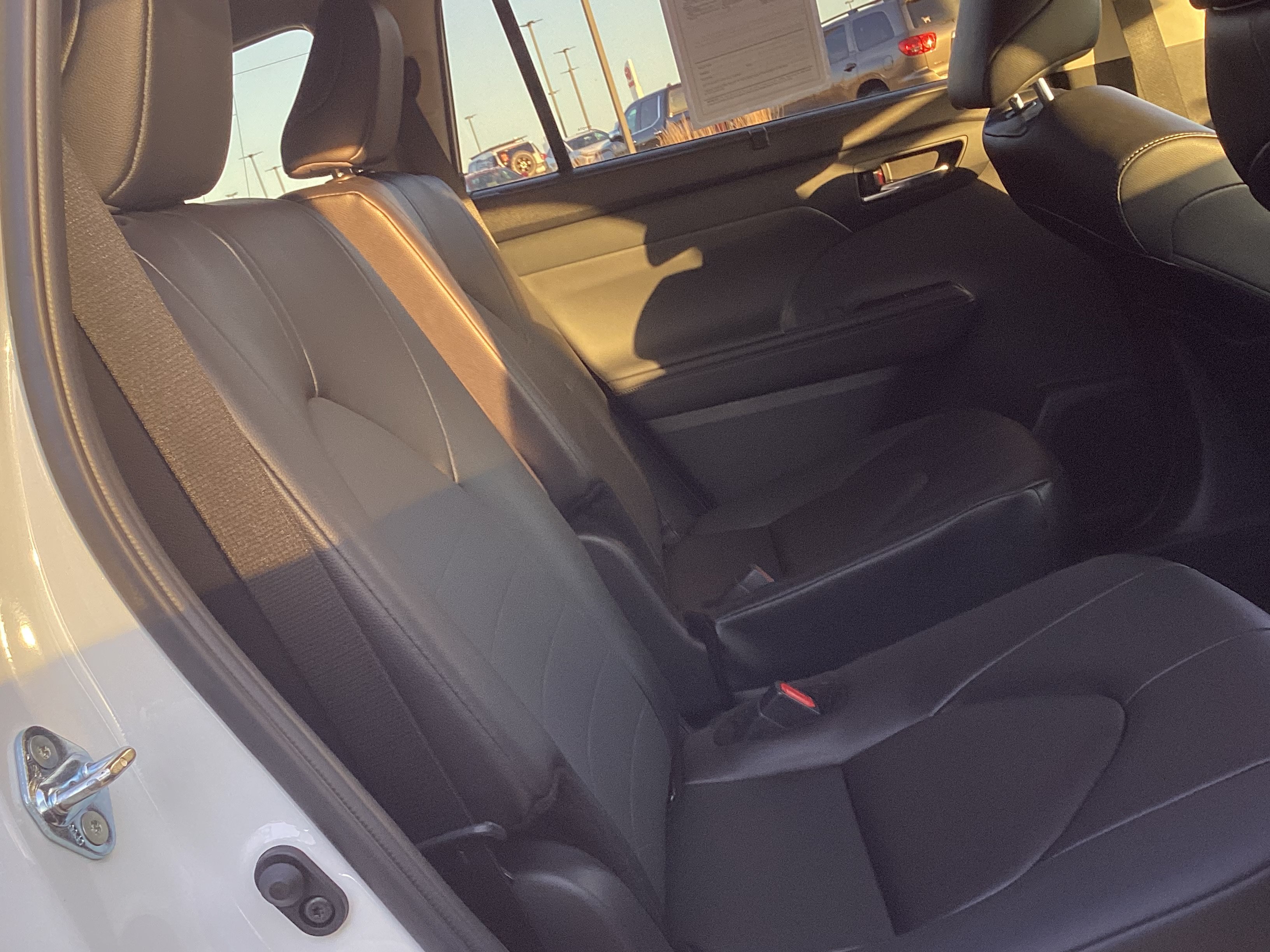 Certified 2026 Toyota Highlander XLE AWD/4WD image 5