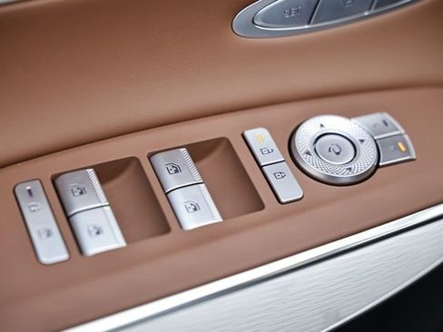 New 2026 Genesis GV70 2.5T Advanced image 18