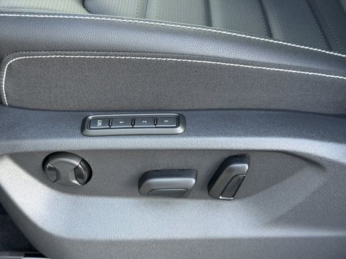 New 2026 Volkswagen Atlas SEL image 17