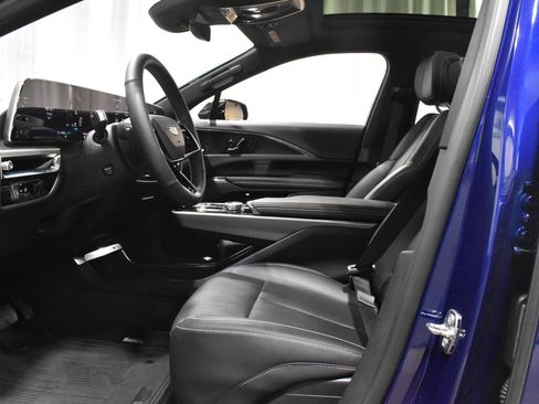 Certified 2024 Cadillac Lyriq Sport RWD image 2