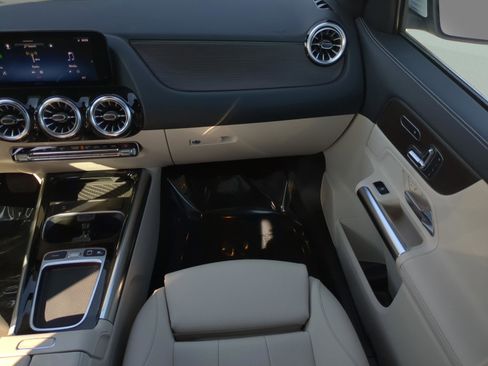 Certified 2026 Mercedes-Benz GLA 250 image 19