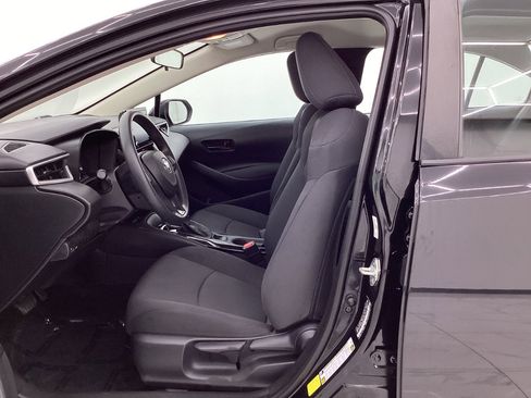 Used 2022 Toyota Corolla LE FWD image 14