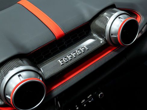 Used 2019 Ferrari 812 Superfast image 71