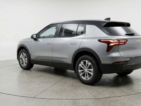 Used 2025 Chevrolet Equinox LT FWD image 6