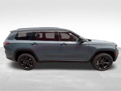New 2026 Jeep Grand Cherokee L Limited w/ Limited Altitude Package RWD image 6