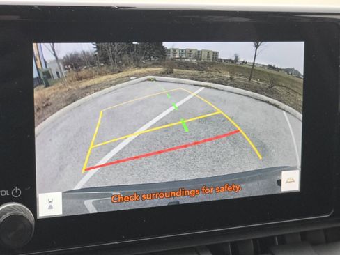 Used 2023 Toyota RAV4 XLE image 4