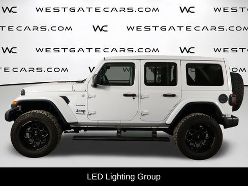 Used 2019 Jeep Wrangler Unlimited Sahara image 5