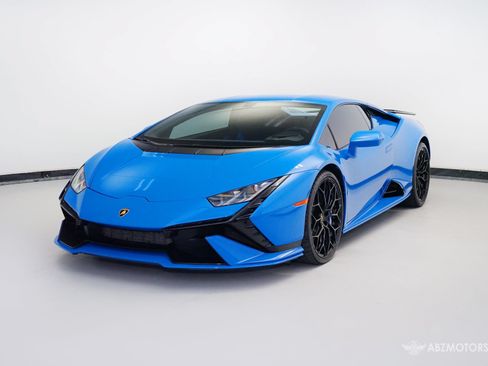 Used 2024 Lamborghini Huracan Tecnica RWD image 2