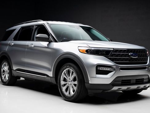 Used 2021 Ford Explorer XLT w/ Equipment Group 202A image 83