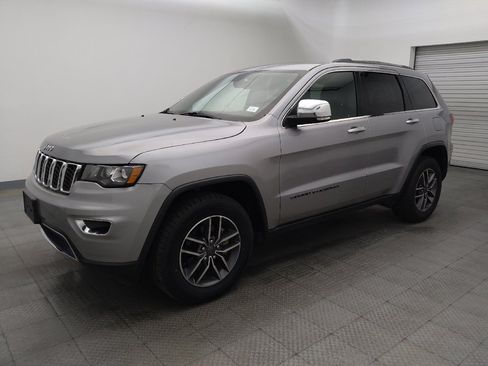 Used 2020 Jeep Grand Cherokee Limited w/ Luxury Group II RWD image 2