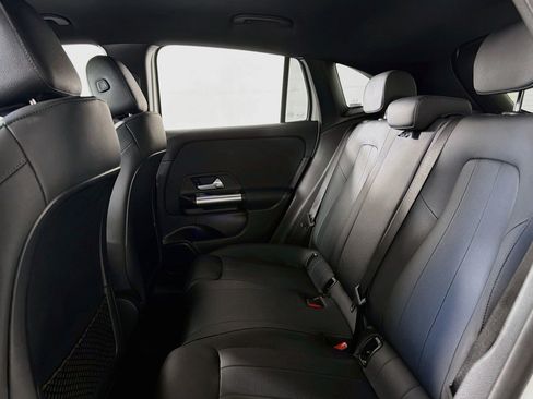 Used 2023 Mercedes-Benz GLA 250 w/ Premium Package image 7