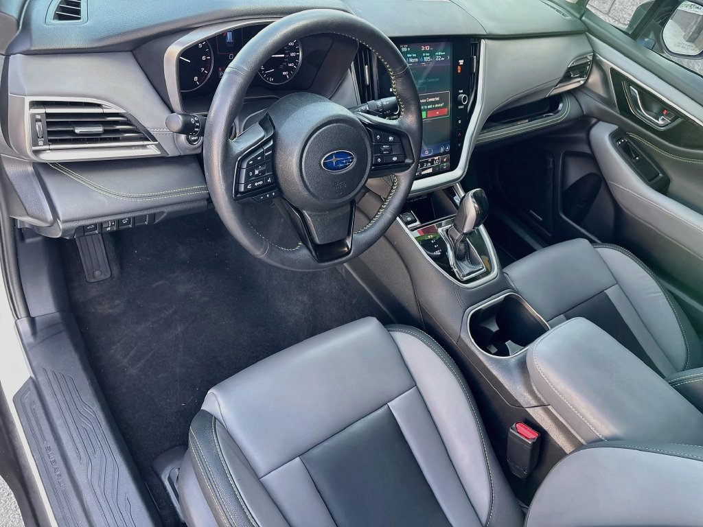 Used 2025 Subaru Outback Onyx Edition XT AWD/4WD image 9