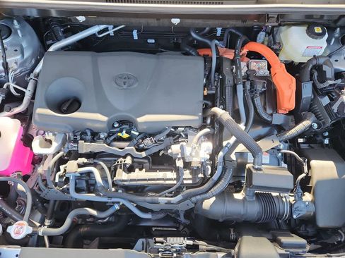 Used 2025 Toyota RAV4 LE image 13