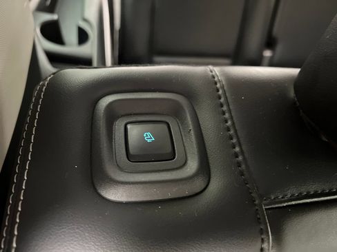 Used 2025 Ford Expedition Max Platinum AWD/4WD image 26