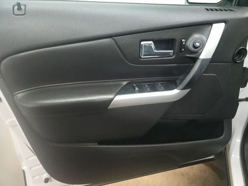 Used 2014 Ford Edge SEL w/ Equipment Group 205A FWD image 17