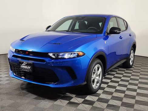 New 2025 Dodge Hornet GT w/ Cold Weather Group image 4