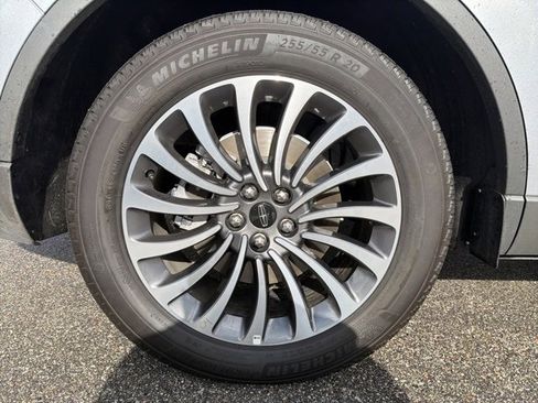 Used 2022 Lincoln Aviator Reserve image 22