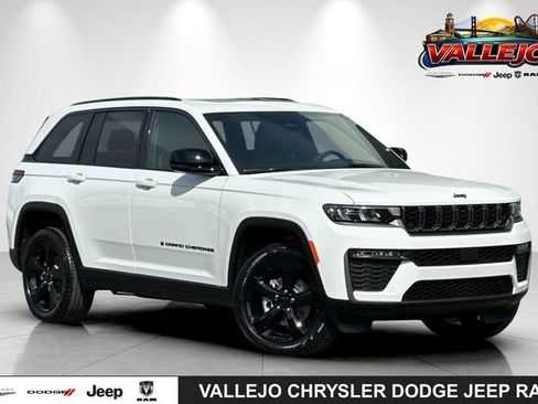 New 2026 Jeep Grand Cherokee Limited w/ Limited Altitude Package AWD/4WD image 1