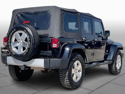 Used 2010 Jeep Wrangler Unlimited Sahara image 13