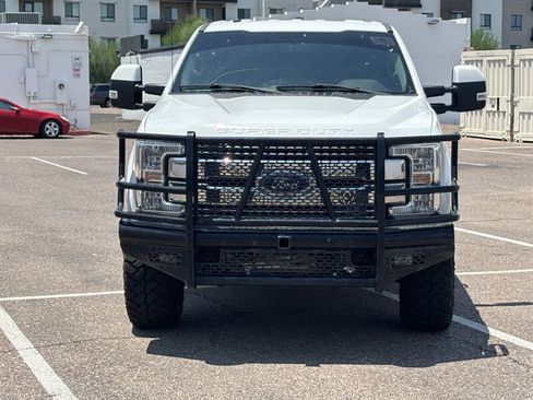 Used 2018 Ford F250 Lariat AWD/4WD image 9
