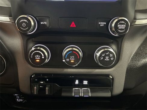 Used 2024 RAM 2500 Big Horn w/ Bed Utility Group image 20