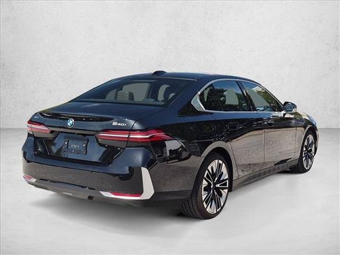 Used 2026 BMW 540i xDrive AWD/4WD image 5
